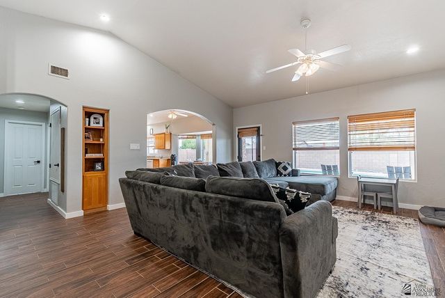 10284 S Avenida La Primera, Yuma, AZ 85367