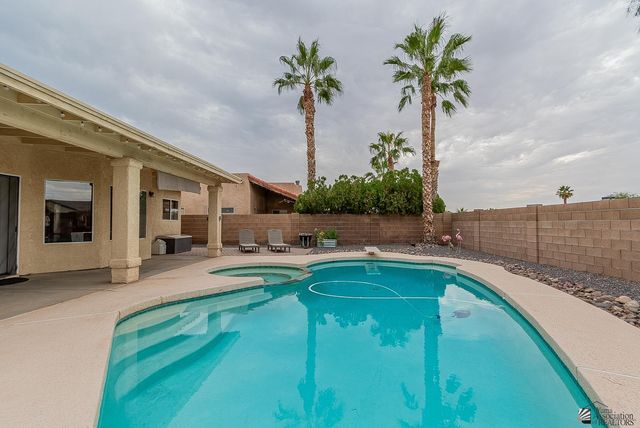 10284 S Avenida La Primera, Yuma, AZ 85367