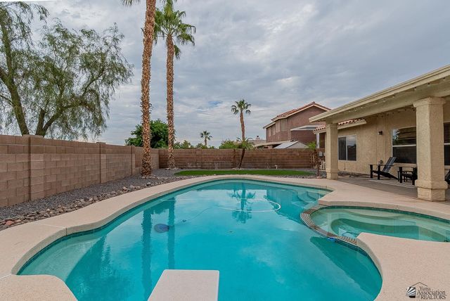 10284 S Avenida La Primera, Yuma, AZ 85367