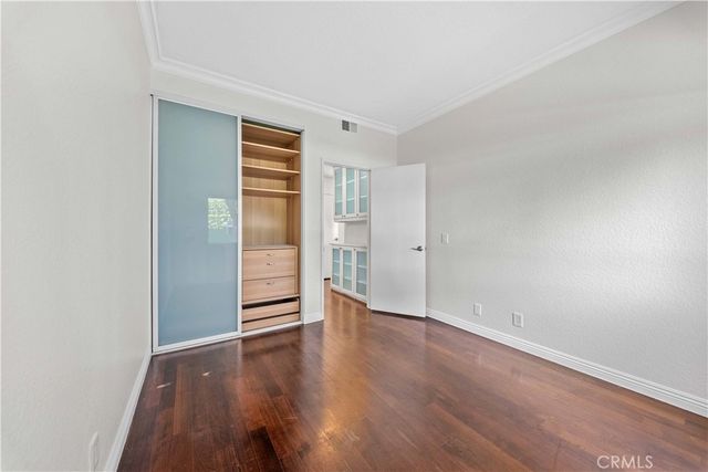 632 Springbrook 7, Irvine, CA 92614
