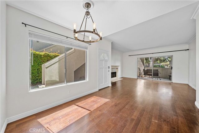 632 Springbrook 7, Irvine, CA 92614