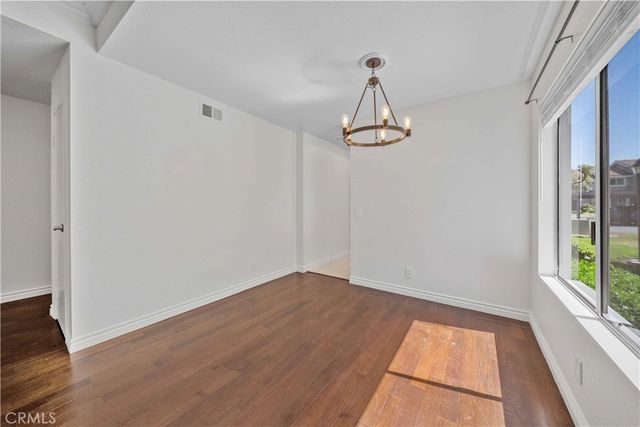 632 Springbrook 7, Irvine, CA 92614