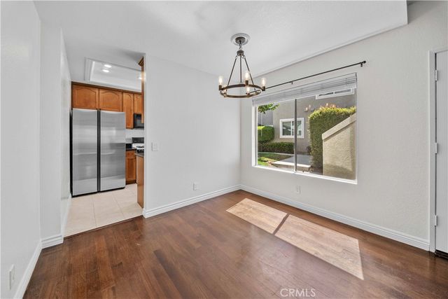 632 Springbrook 7, Irvine, CA 92614