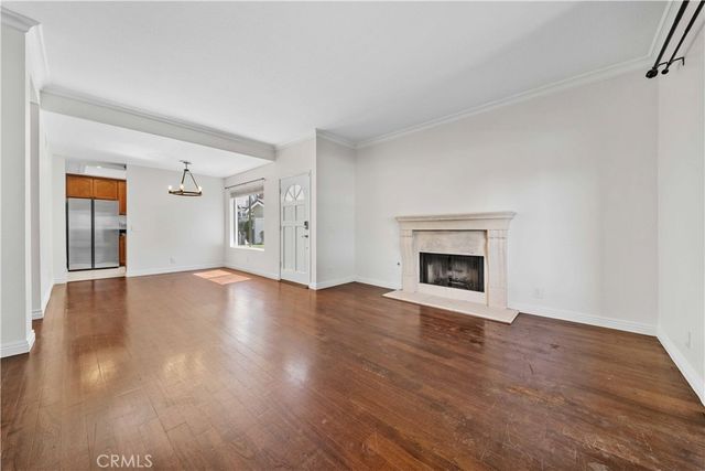 632 Springbrook 7, Irvine, CA 92614