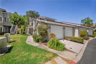632 Springbrook 7, Irvine, CA 92614