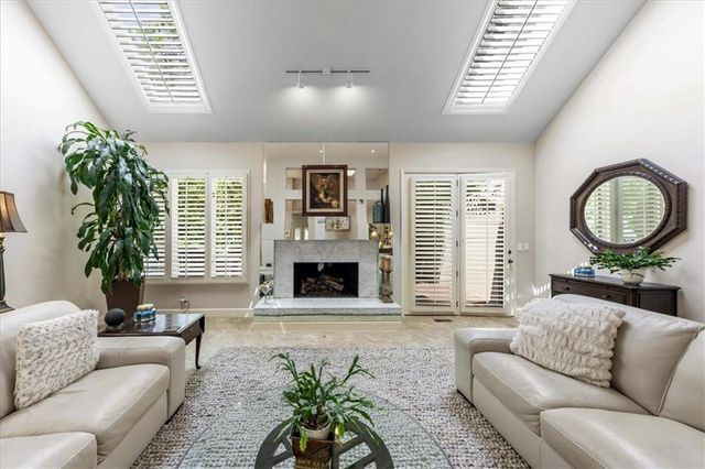 12520 Cedar Street, Leawood, KS 66209