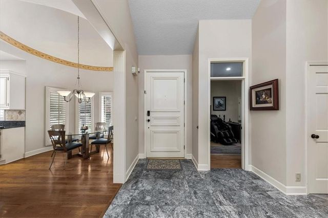 12520 Cedar Street, Leawood, KS 66209