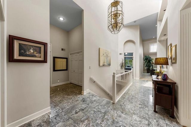 12520 Cedar Street, Leawood, KS 66209