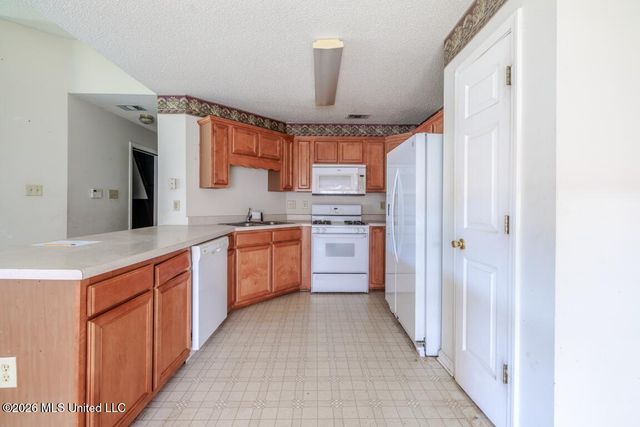7249 Lucia Lane, Walls, MS 38680