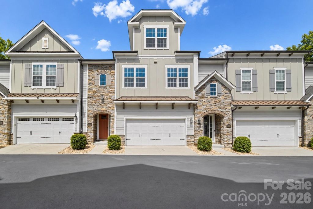 10112 Claire Vista Drive, Charlotte, NC 28277