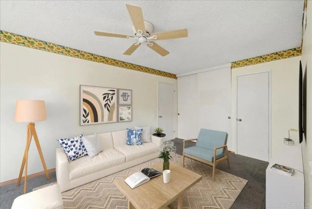 13027 Via Del Valedor, San Diego, CA 92129