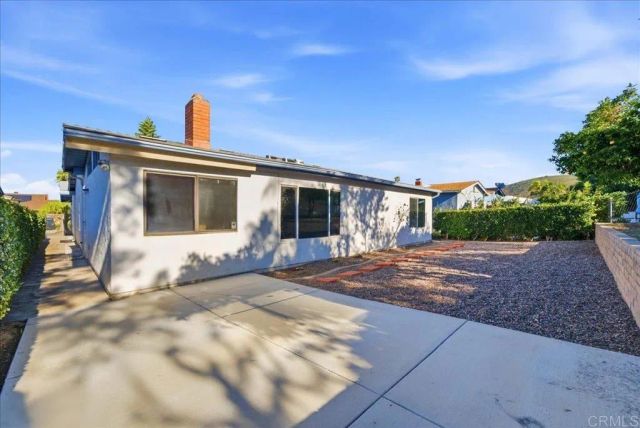 13027 Via Del Valedor, San Diego, CA 92129