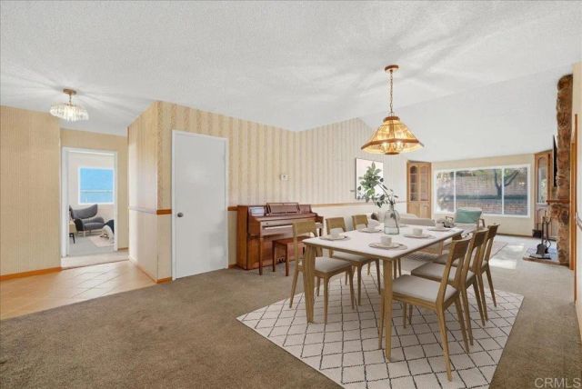 13027 Via Del Valedor, San Diego, CA 92129