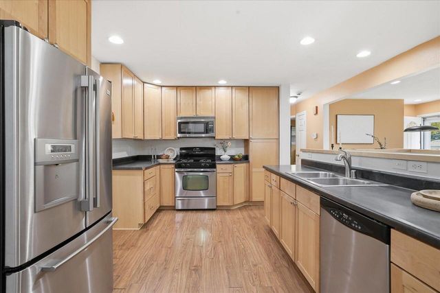 5629 N Bethmaur LANE, Glendale, WI 53209