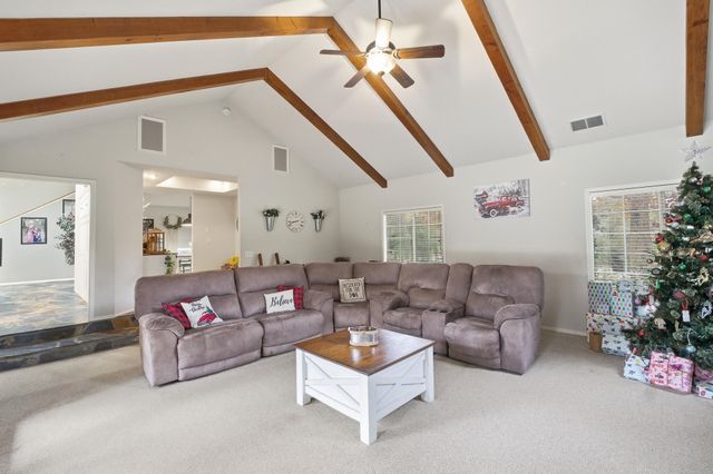 33721 Globe Drive, Springville, CA 93265