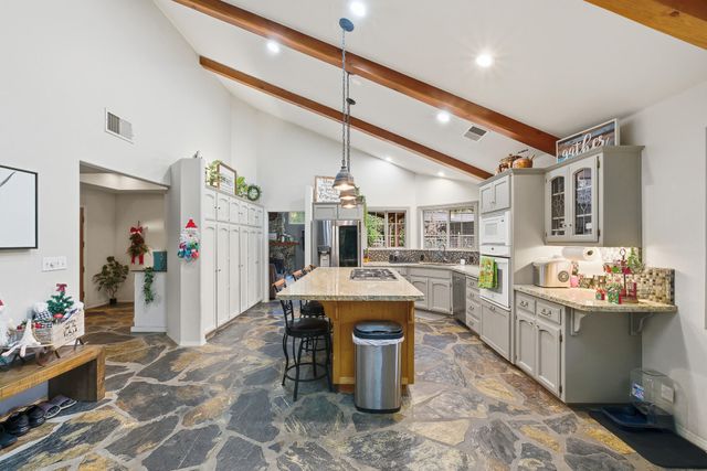 33721 Globe Drive, Springville, CA 93265