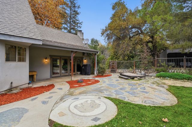 33721 Globe Drive, Springville, CA 93265