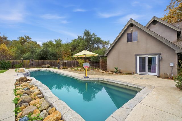 33721 Globe Drive, Springville, CA 93265