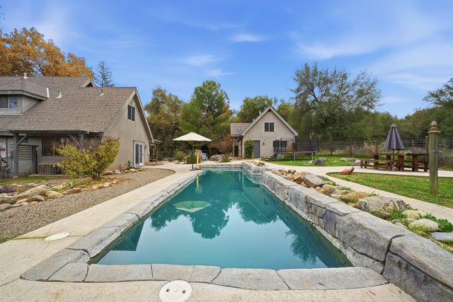 33721 Globe Drive, Springville, CA 93265