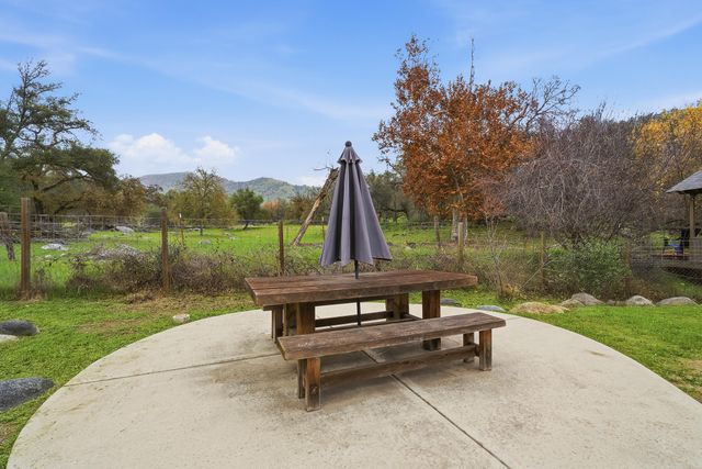 33721 Globe Drive, Springville, CA 93265