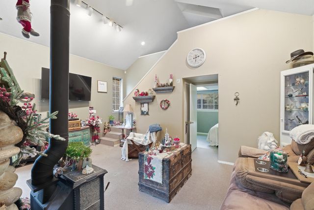 33721 Globe Drive, Springville, CA 93265