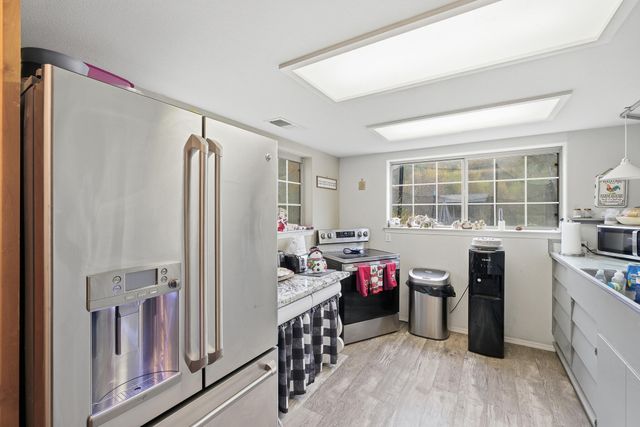 33721 Globe Drive, Springville, CA 93265