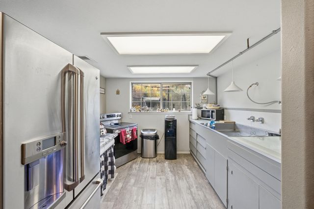 33721 Globe Drive, Springville, CA 93265