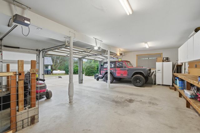 33721 Globe Drive, Springville, CA 93265