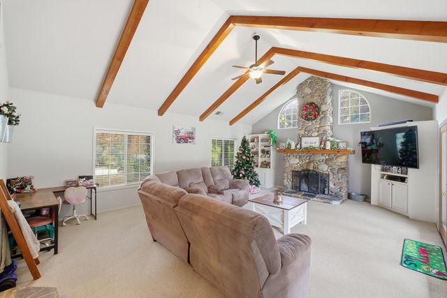 33721 Globe Drive, Springville, CA 93265