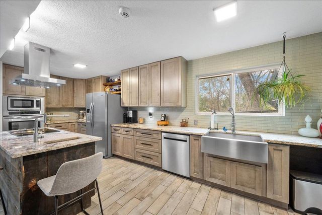 3348 Bob White LN, Belton, TX 76513