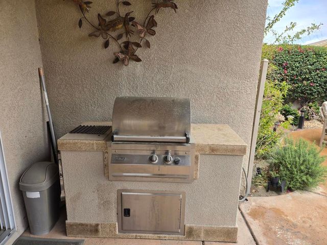 29136 W Laguna Drive, Cathedral City, CA 92234