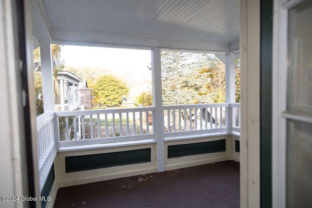 409 Bedford Road, Schenectady, NY 12308