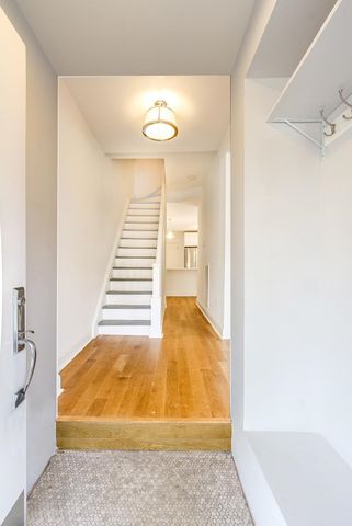 40 WEST 19TH ST, Bayonne, NJ 07002