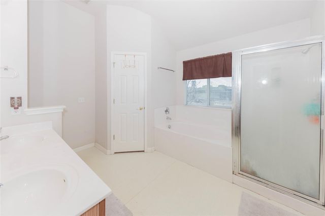 223 Martin Crossing DR, Cedar Creek, TX 78612