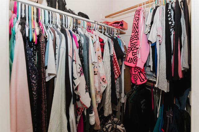 223 Martin Crossing DR, Cedar Creek, TX 78612