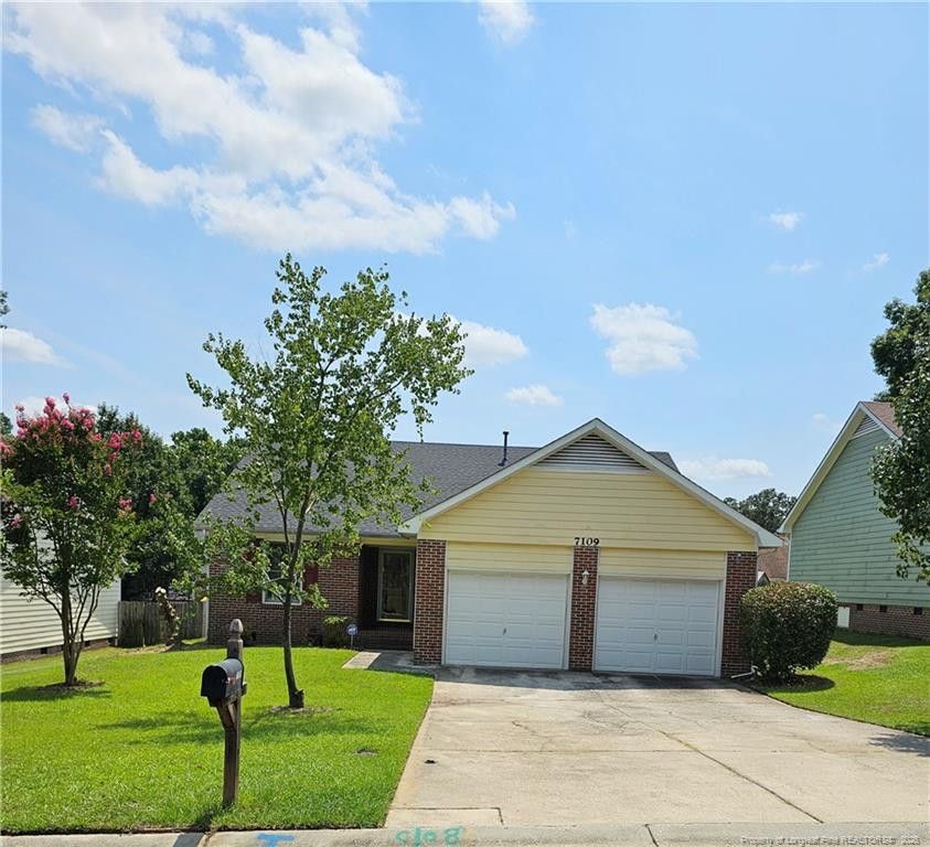 7109 Summerlin Drive, Fayetteville, NC 28306