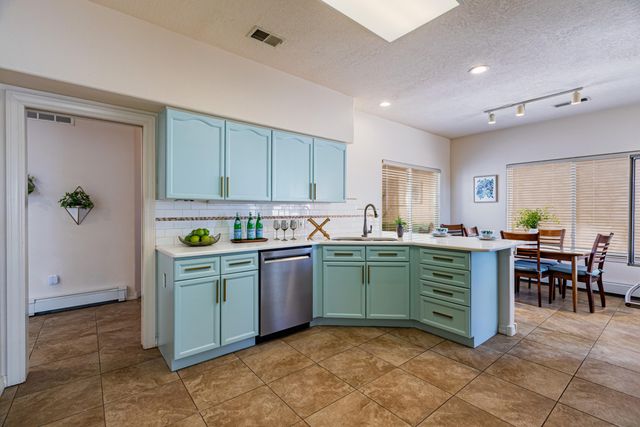4612 Miramar Drive NW, Albuquerque, NM 87114