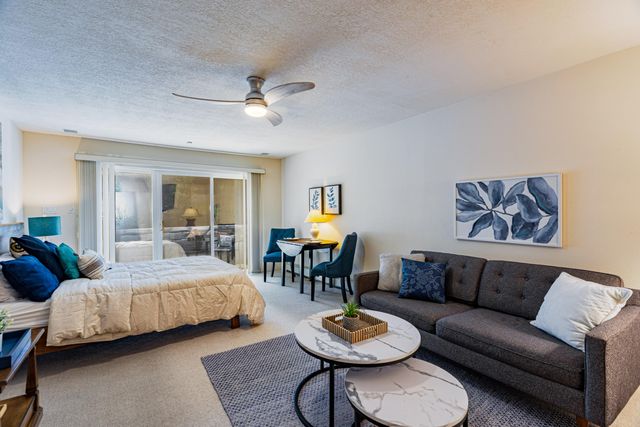 4612 Miramar Drive NW, Albuquerque, NM 87114