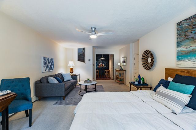 4612 Miramar Drive NW, Albuquerque, NM 87114