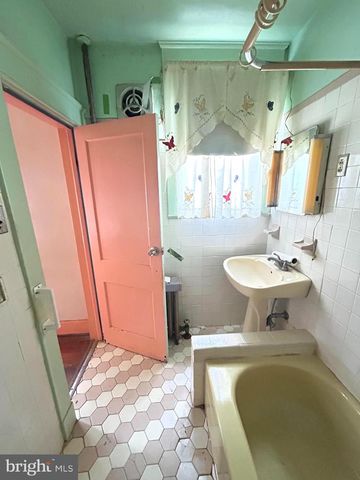 5208 NORWOOD AVE, Baltimore, MD 21207