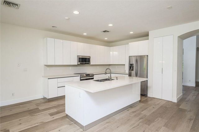 19364 S Whitewater Avenue, Weston, FL 33332
