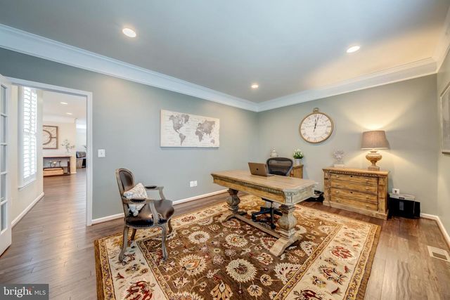 1002 THEMIS ST SE, Leesburg, VA 20175