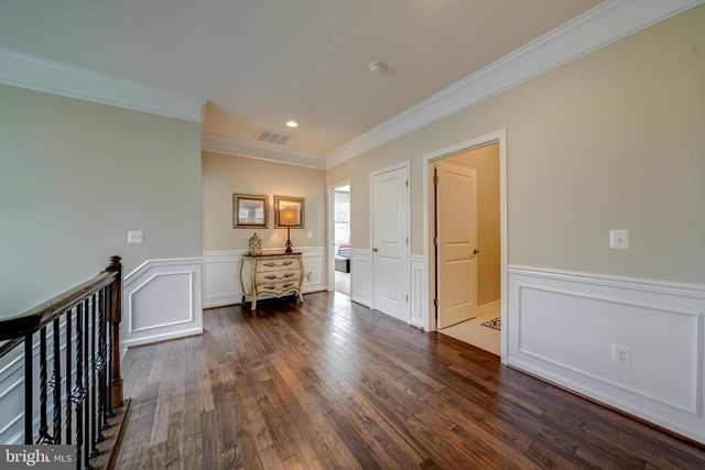 1002 THEMIS ST SE, Leesburg, VA 20175