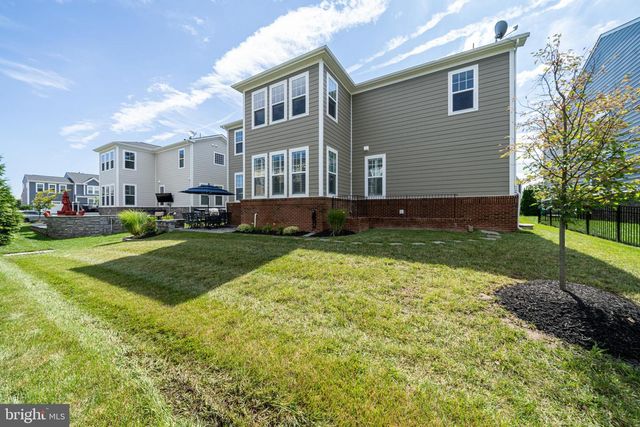 1002 THEMIS ST SE, Leesburg, VA 20175