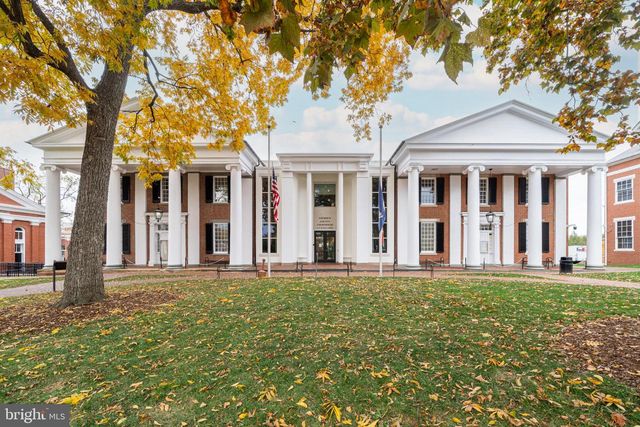 1002 THEMIS ST SE, Leesburg, VA 20175