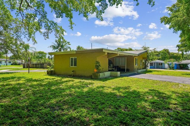 401 S 57th Ter, Hollywood, FL 33023
