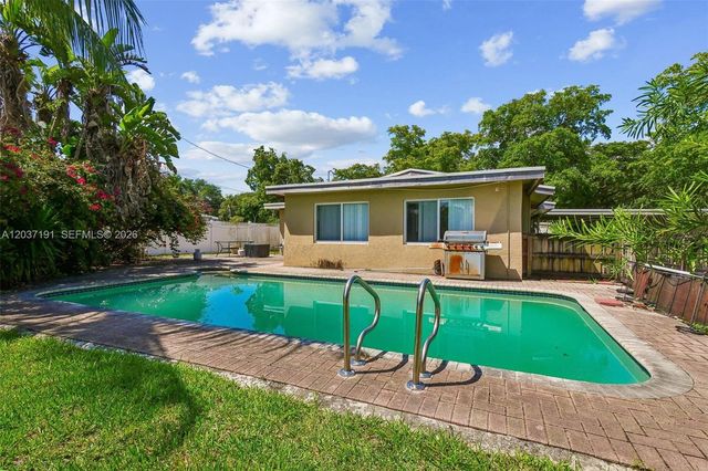 401 S 57th Ter, Hollywood, FL 33023