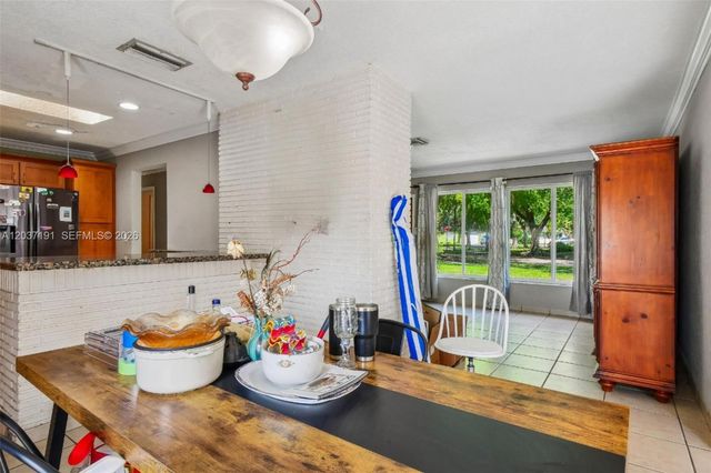 401 S 57th Ter, Hollywood, FL 33023