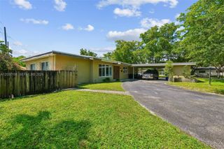 401 S 57th Ter, Hollywood, FL 33023