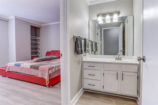 109 N Main St Apt 410, Memphis, TN 38103